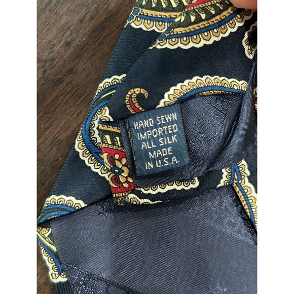 Roundtree & Yorke Hand-Sewn Paisley Necktie All Silk Made In USA - Picture 4 of 7